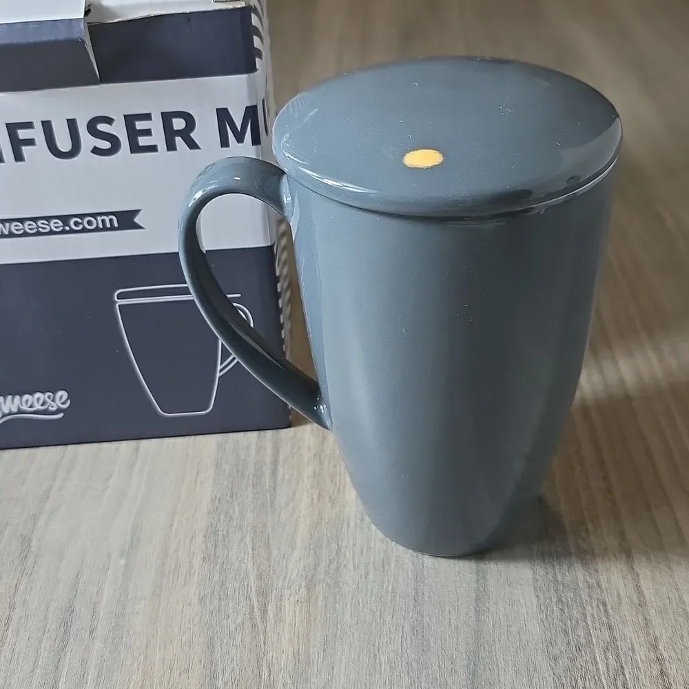 Navy Porcelain Mug with Infuser and Lid
